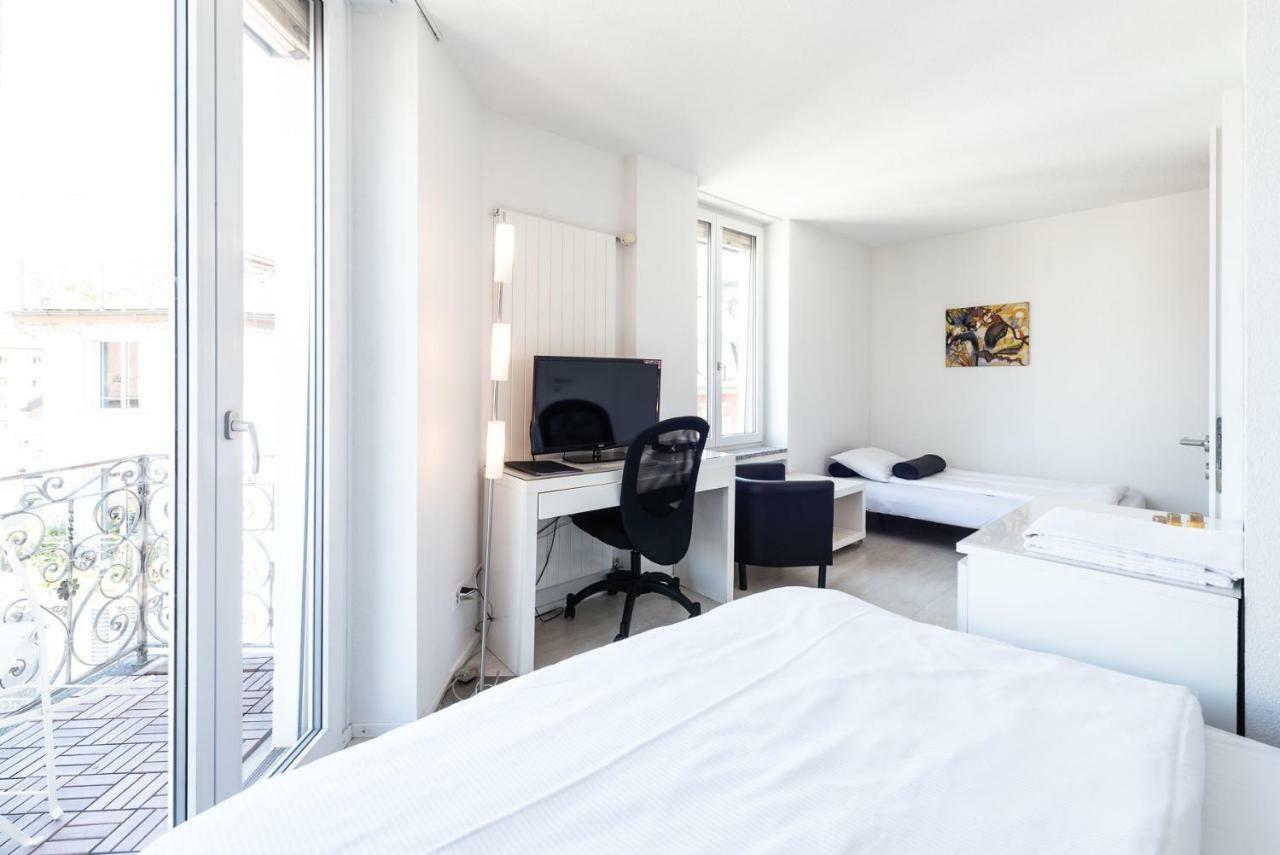 Iq130 Guesthouse Zürich Exteriör bild